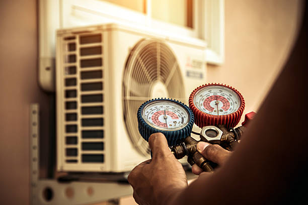 Professional Hvac technician working in Shawnee, OK